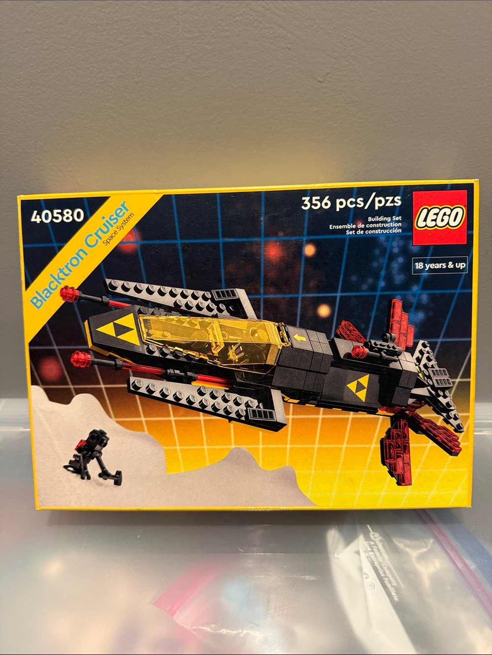 LEGO Blacktron Cruiser Spacecraft Building Set - Black, Yellow & Red